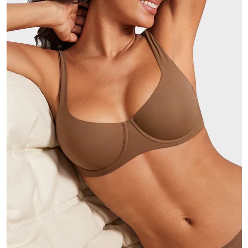 Seamless unlined underwire balconette bra